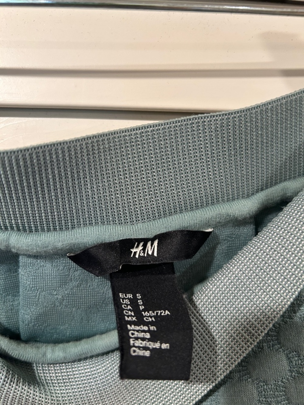 H&M Quilted Skirt in Sage Size S - Picture 3 of 4